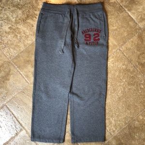 Abercrombie & Fitch boys sweatpants size small